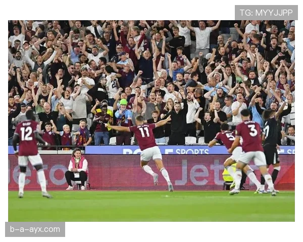 西汉姆中场结构解析：新战术体系下攻防平衡，先锋球员表现抢眼