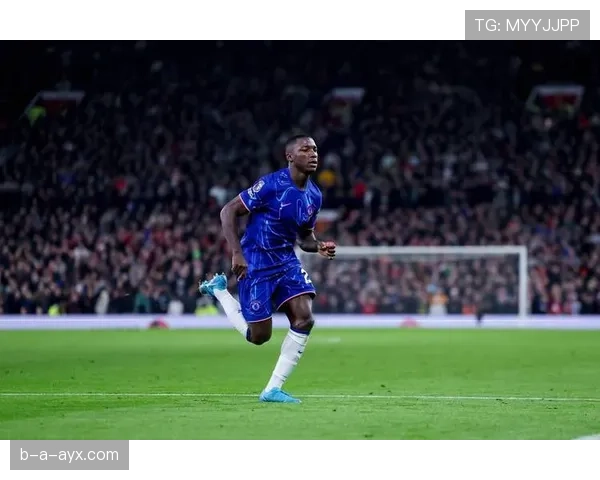 凯塞多在切尔西近期表现稳健,中场防守与组织能力持续提升 凯塞多在切尔西近期表现稳健,中场防守与组织能力持续提升