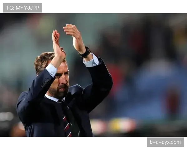 凯恩在国家队体系中的战术适配性分析 凯恩在国家队体系中的战术适配性分析